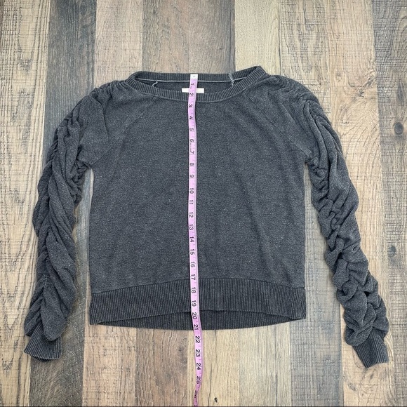 Chaser Shirred Sleeve Sweatshirt Sz Medium - Picture 11 of 15